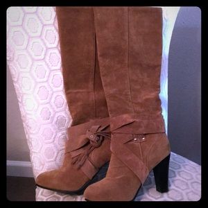ONE DAY ONLY!!! ⭐️SALE⭐️Women’s Boots , sz 6